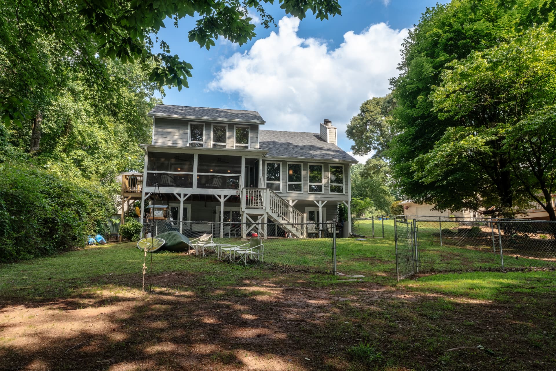 Lake House — photo 1