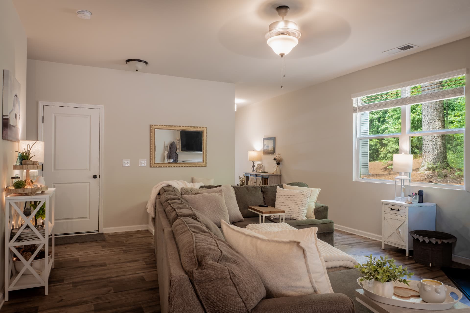 Town Home — photo 4