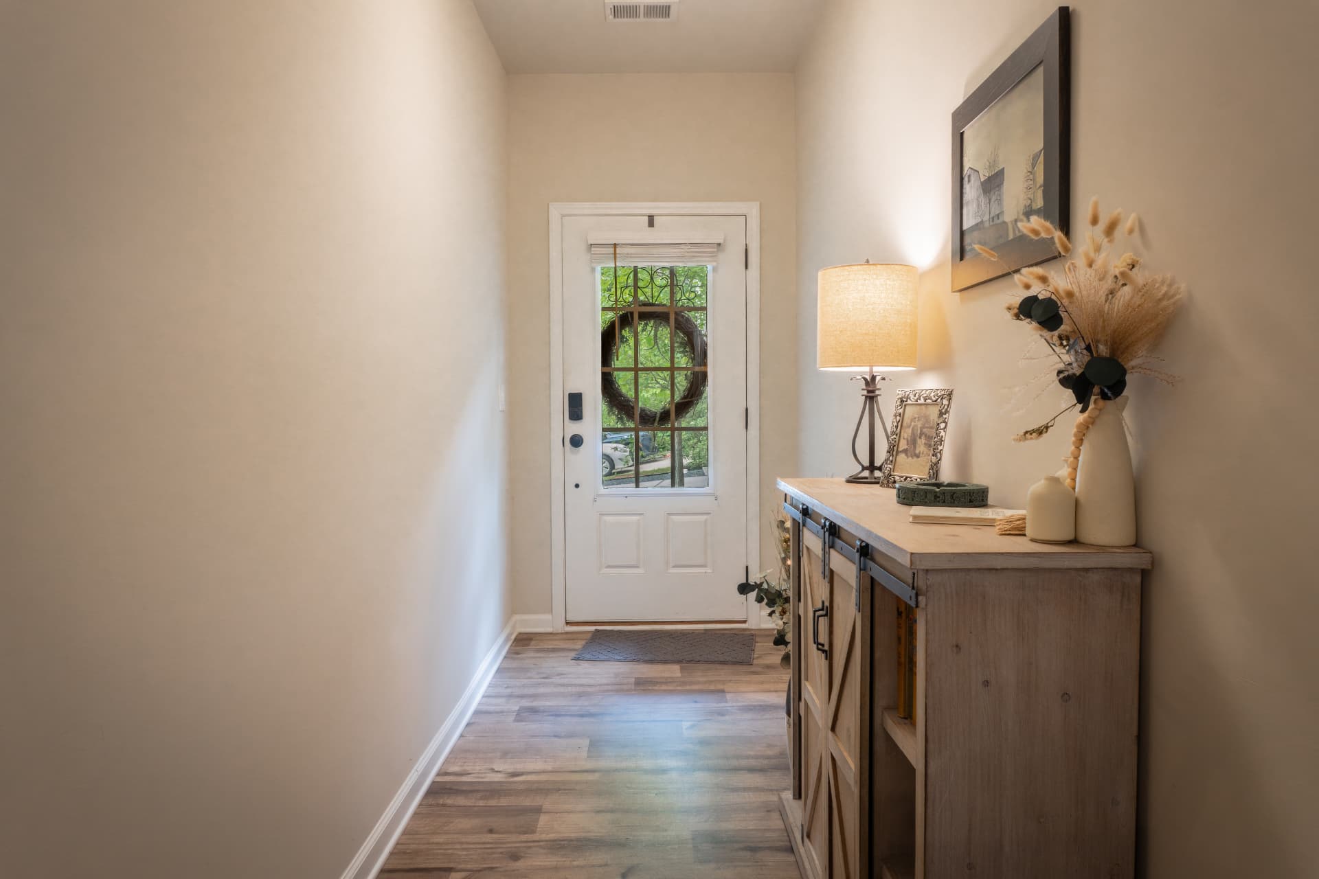 Town Home — photo 2