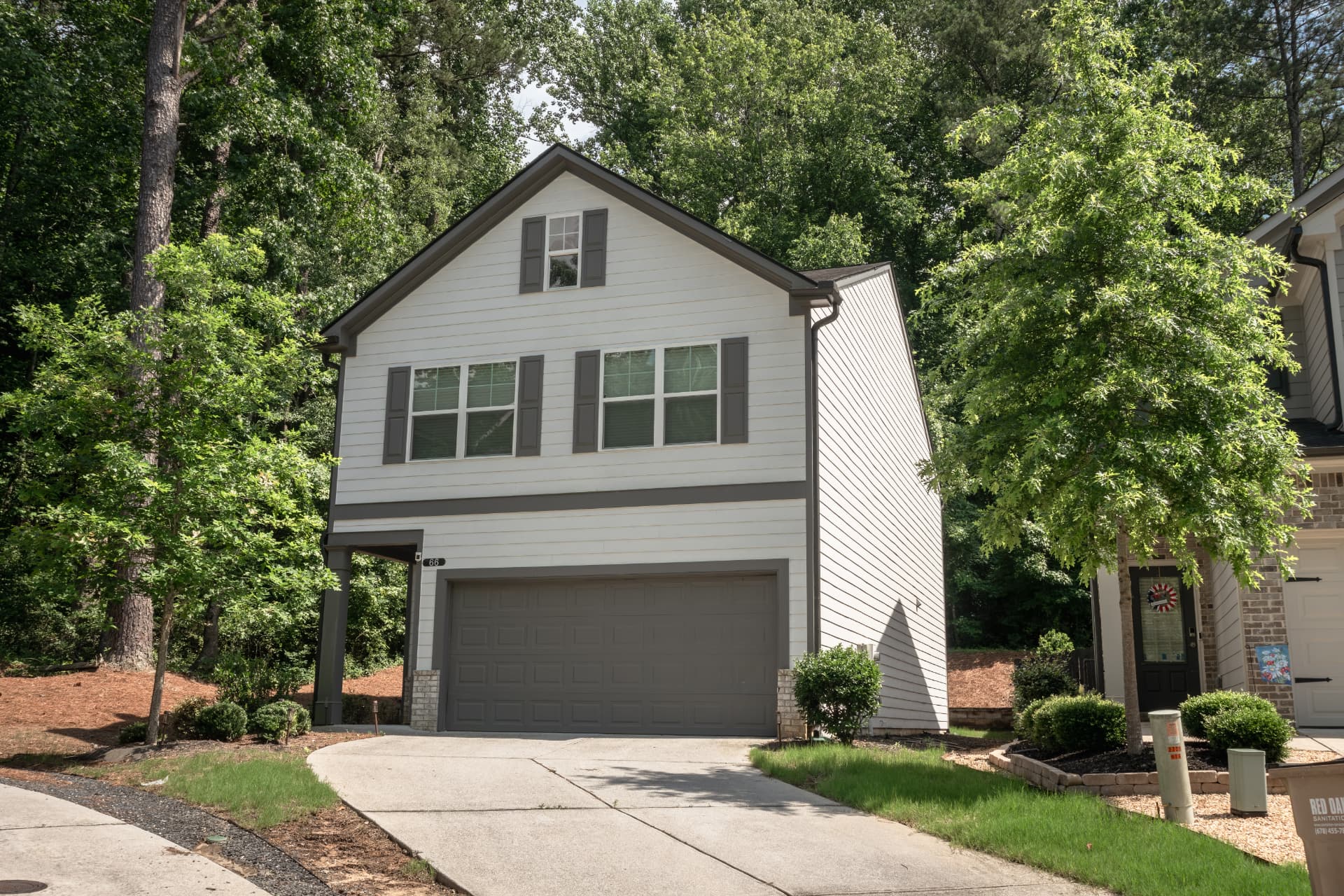 Town Home — photo 1