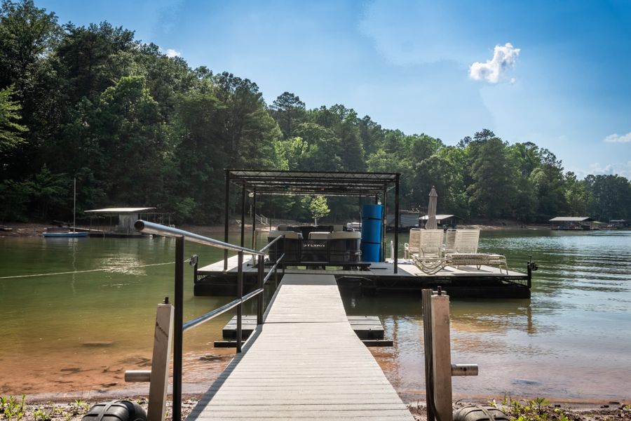 Lake House — photo 13